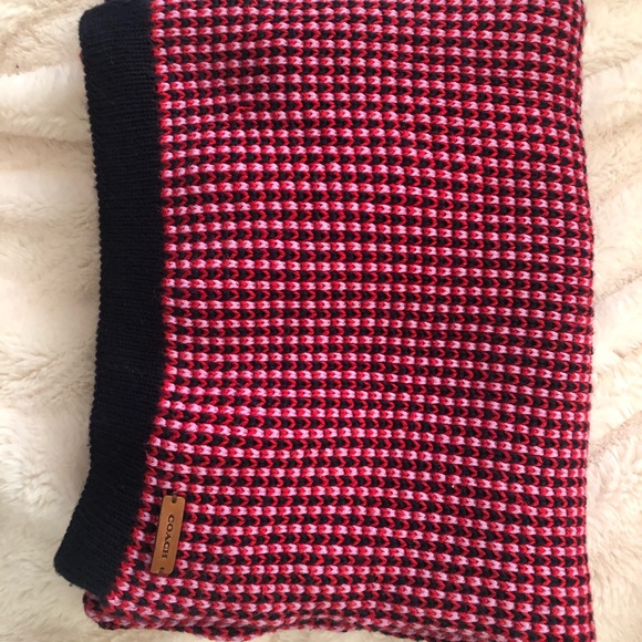 Coach knitted scarf - Picture 2 of 3